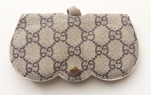 حافظة نظارة✨