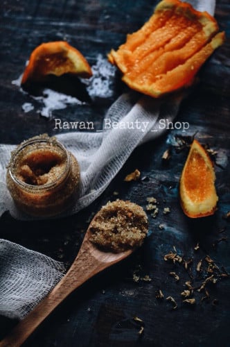 ثنائي مقشر الشفايف العلاجي ( تفتيح و توريد )