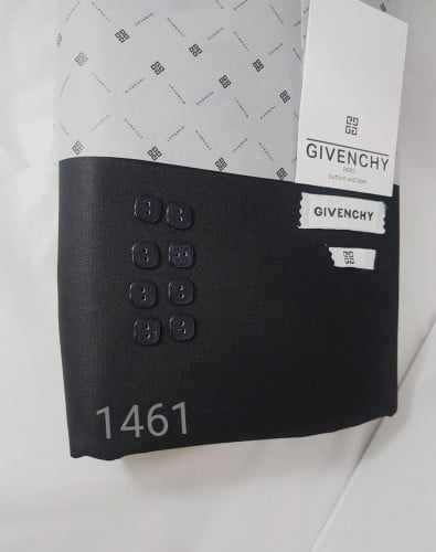 قماش جيفنشي شتوي 2023 اسود 1461