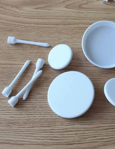 قاعدة ورد كريمه تزيين طقم مكون من (4قطع)