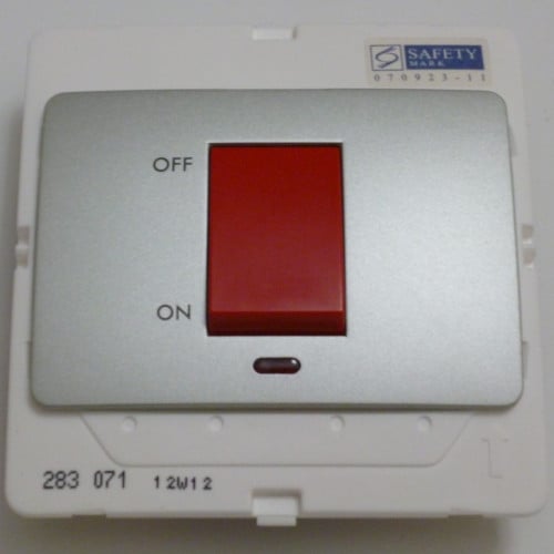 مفتاح مكيف 45امبير 7*7 283071