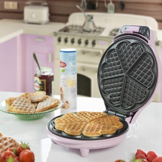 5922 صانعة الوافل بشكل قلب ولون زهري