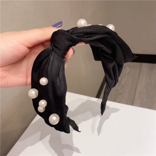 طوق ساتان اسود