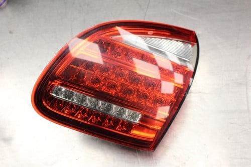 اصطب شنطة يمين بورشه كايين 2013