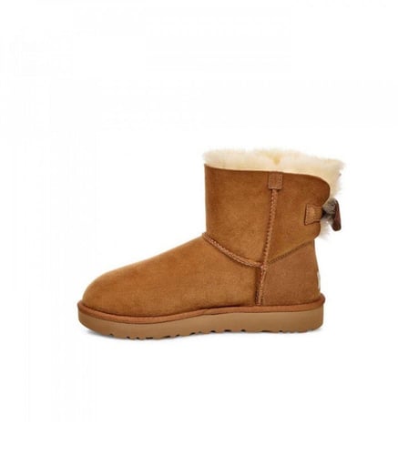 بوت UGG مقاس9 امريكي 40 اوربي