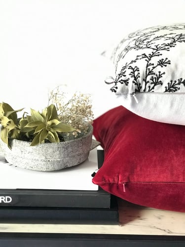 غطاء وسادة مخمل روج