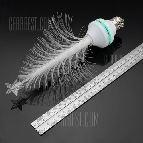 شجرة مضيئة بألوان متعددة