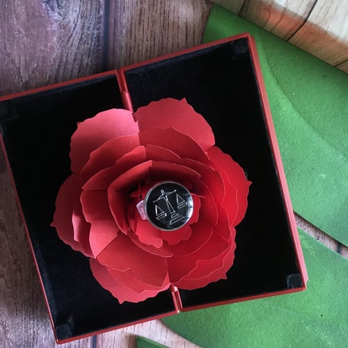 بروش | بنز قانون