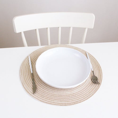 مفرش أطباق دائري