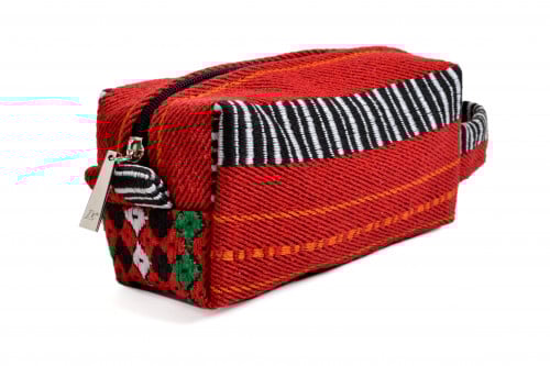 حقيبة يد من قماش السدو فاخره