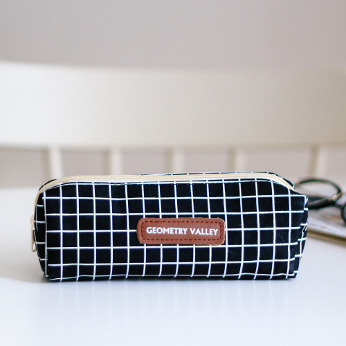 مقلمة مخططة أسود أبيض