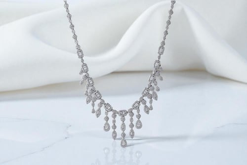 فخامة التفاصيل – نص طقم فضة 925 بتصميم أنيق