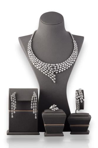 طقم الألماس المتلألئ – فضة عيار 925