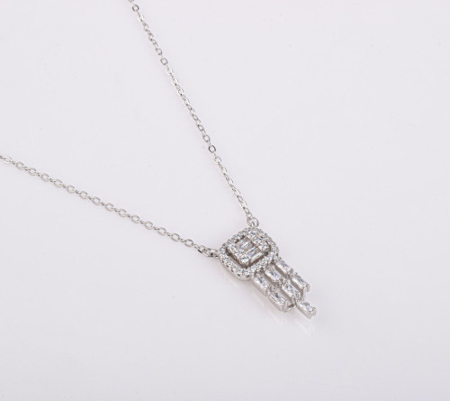 تعليقة نسائية