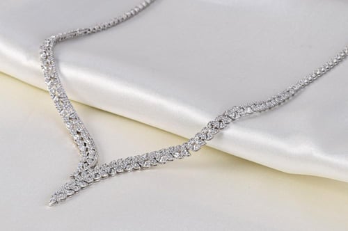 طقم سهرات ملكي من الفضة 925 مطلي روديوم – فخامة تل...