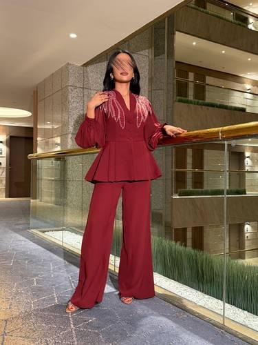 طقم انيق بتدخيلة لول من الصدر