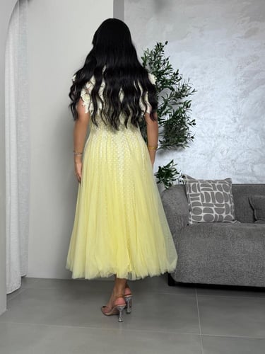 فستان ملكي ميد بدانتيل و بتفاصيل من الصدر