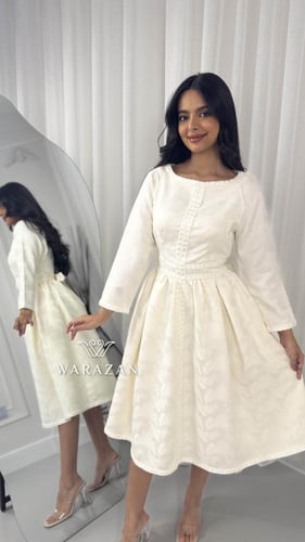 فستان ميد ناعم بتشجيرة انيقه