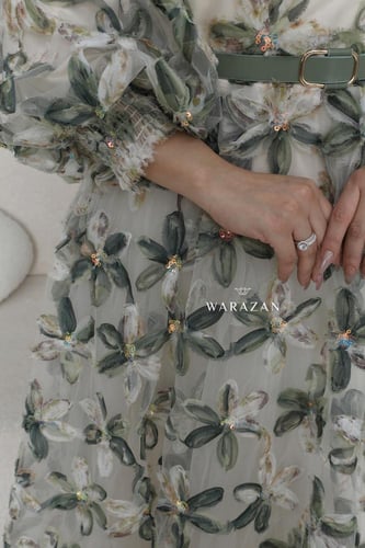 فستان مشجر ميدي مع لمعة للعيد