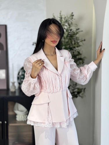 طقم انيق بتدخيلة دانتيل