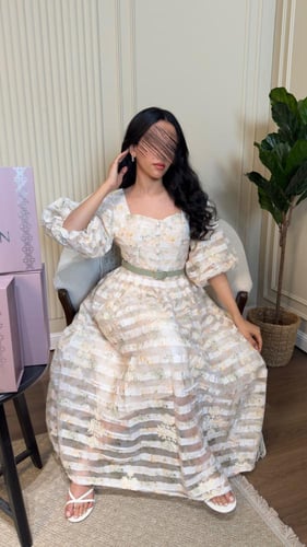 فستان ميد ستايل مختلف