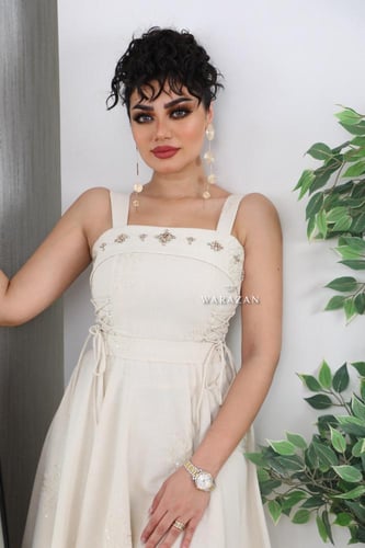 فستان ناعم بكرستال من الصدر