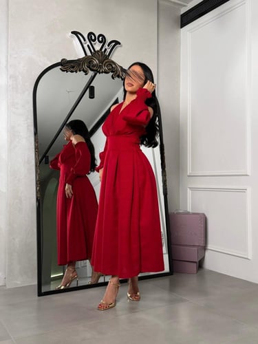 فستان ناعم بقصة من الرقبه