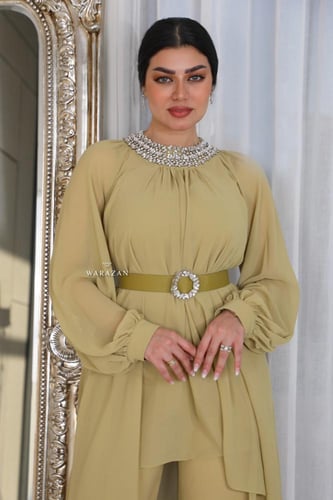 طقم ملكي بكرستال من الرقبه و حزام