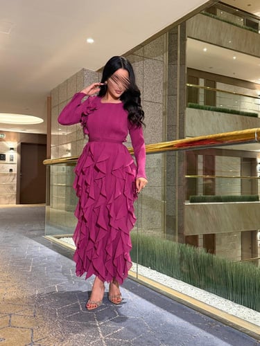 فستان ماسك استرتش بقصة من الخصر