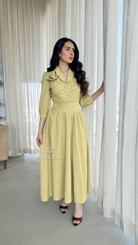 فستان ناعم بتوريده من الكتف