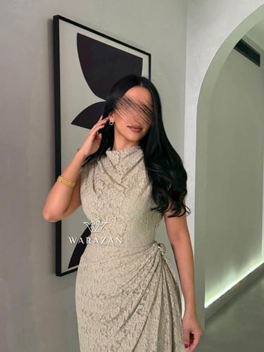 فستان دانتيل بقصة من الخصر