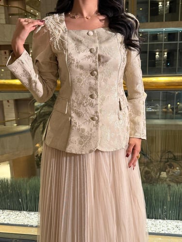 طقم انيق بتدخيلة لول