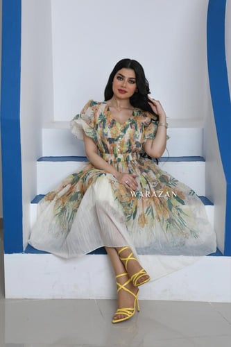 فستان ميد بتشجيرة أنيقة