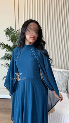 فستان شيفون ناعم مع ستريس