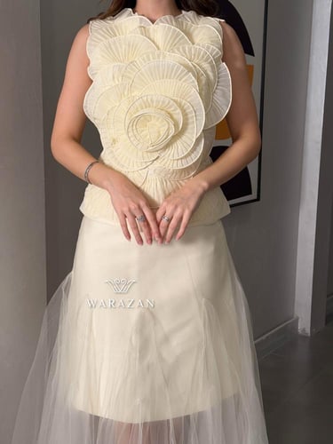 طقم بقصة ورده من الصدر و بتل