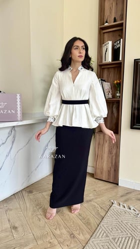 طقم بحزام من الخصر