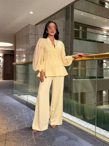 طقم انيق بتدخيلة لول من الصدر