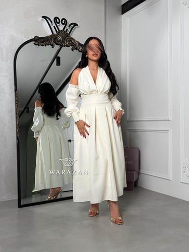 فستان ناعم بقصة من الرقبه