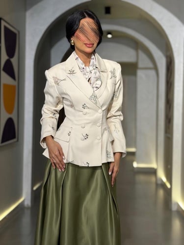 طقم انيق بستايل رسميي