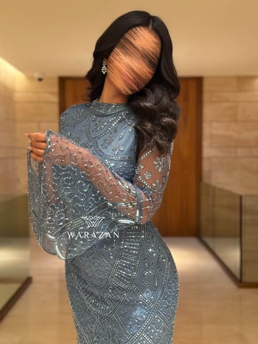 فساتين سهرة بتصميم ماسك أنيق للمناسبات