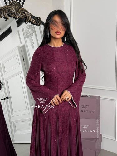 فستان انيق بلمعة و كرستال