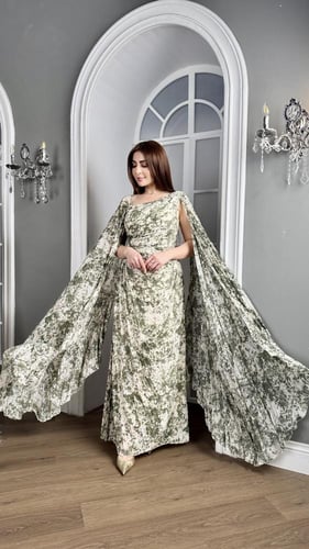 فستان انيق باكمام انيقه