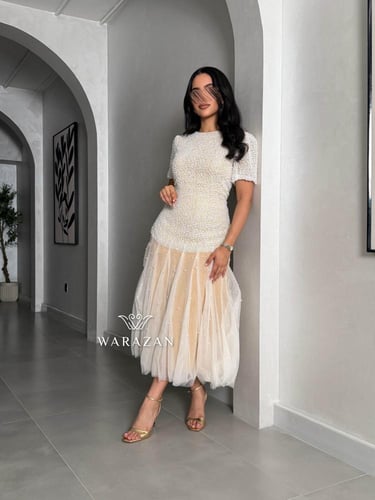 فستان انيق بشبك لول وتل