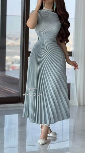 فستان ناعم بكسرات كامل