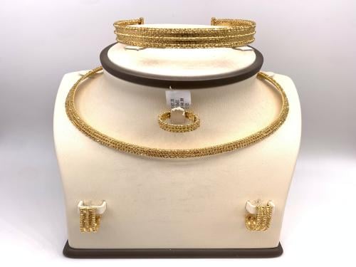 طقم ذهب عيار 21 الوزن 67.91 جرام