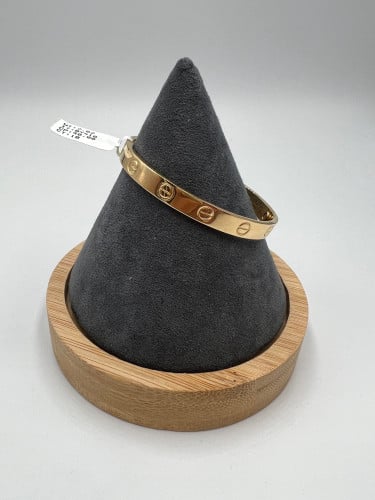 اسواره ذهب عيار 18 الوزن 8.80جرام