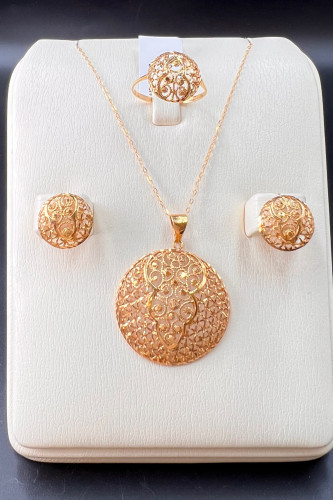 نصف طقم ذهب عيار 21 الوزن 8،51 جرام