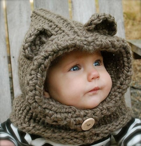 قبعة طفل برقبة مخمل