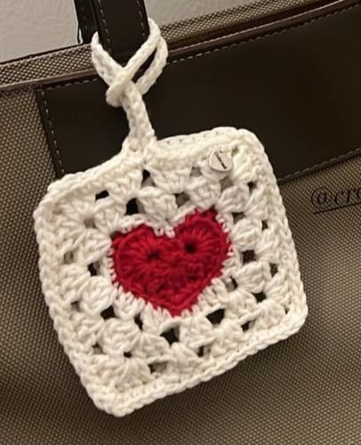 شنطة سماعات للتعليق