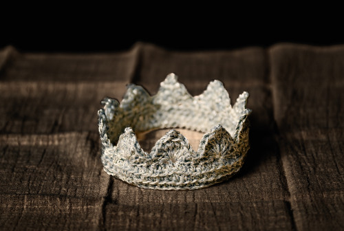 تاج للمواليد